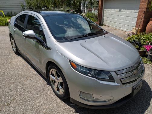 2012 Chevrolet Volt Base