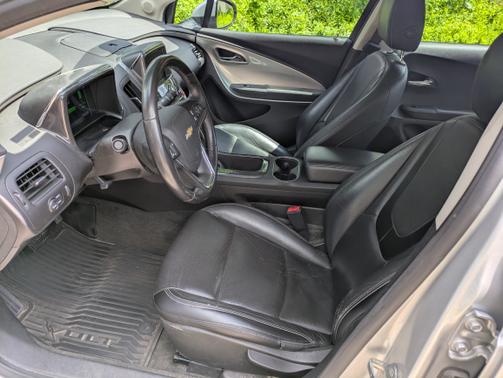 2012 Chevrolet Volt Base