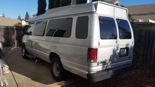 2001 Ford E350 Super Duty XLT Wagon