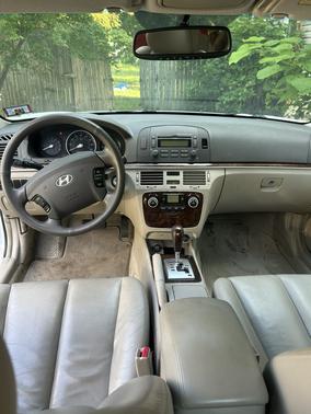White 2008 Hyundai SONATA SE