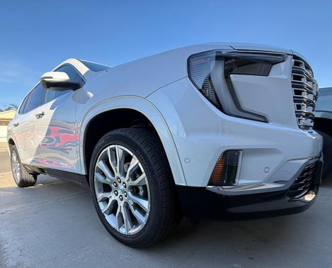 2024 GMC Acadia Denali