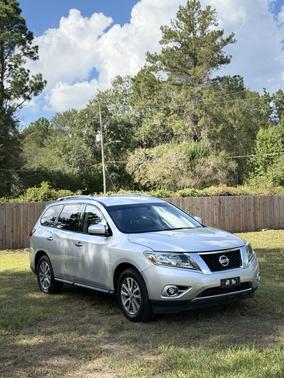 2014 Nissan Pathfinder SV