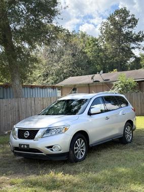 2014 Nissan Pathfinder SV