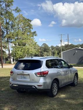 2014 Nissan Pathfinder SV