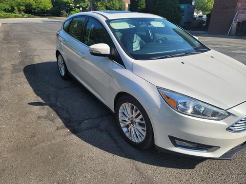 White 2016 Ford Focus Titanium