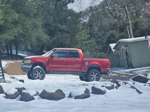 2001 Ford F-150 XLT SuperCrew