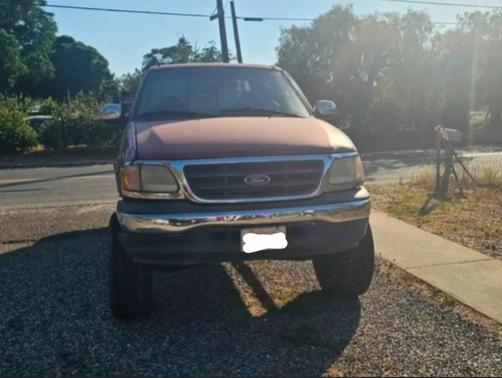 2001 Ford F-150 XLT SuperCrew
