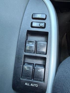 2010 Toyota Prius I