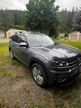Gray 2020 Volkswagen Atlas 3.6L SEL