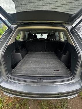 Gray 2020 Volkswagen Atlas 3.6L SEL