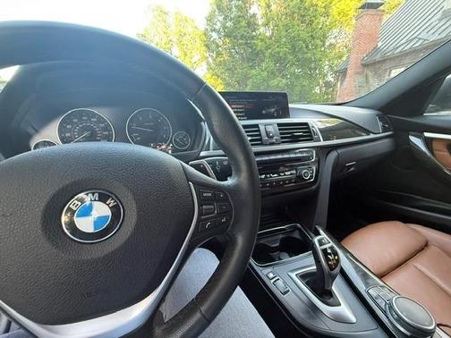 Gold 2017 BMW 328d xDrive