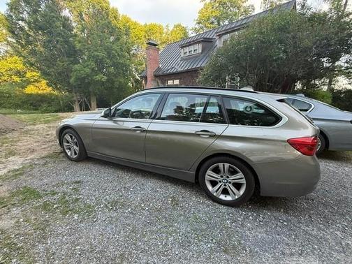 Gold 2017 BMW 328d xDrive