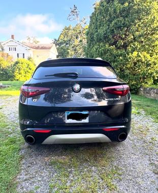 Black 2020 Alfa Romeo Stelvio Ti