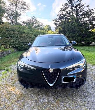 Black 2020 Alfa Romeo Stelvio Ti