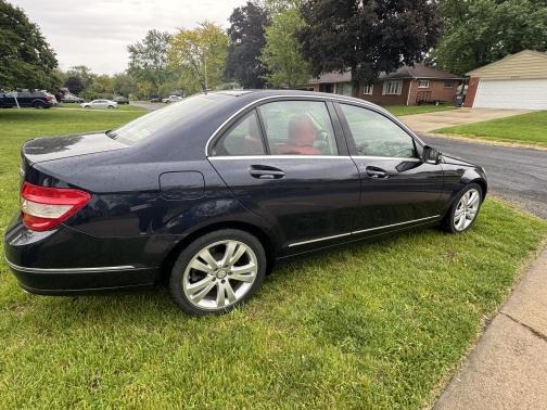 2011 Mercedes-Benz C-Class C 300 4MATIC Sport