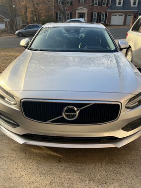 2018 Volvo S90 T5 Momentum