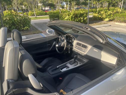 2003 BMW Z4 2.5i Roadster