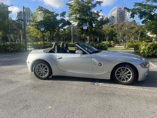 2003 BMW Z4 2.5i Roadster