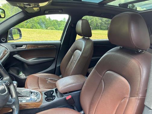 Blue 2017 Audi Q5 2.0T Premium Plus