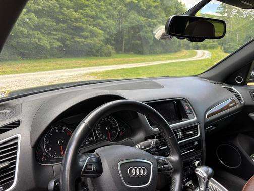 Blue 2017 Audi Q5 2.0T Premium Plus
