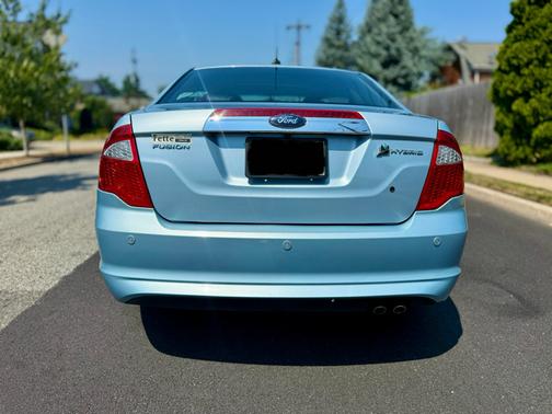 2010 Ford Fusion Hybrid Base