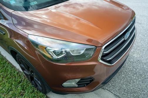 Brown 2017 Ford Escape SE
