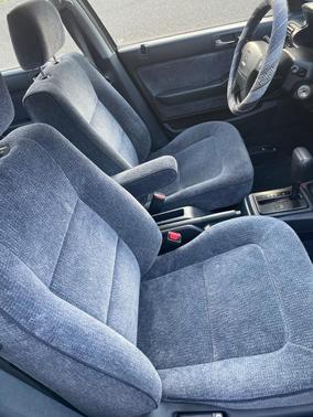 White 1993 Honda Accord 10th Anniversary Edition