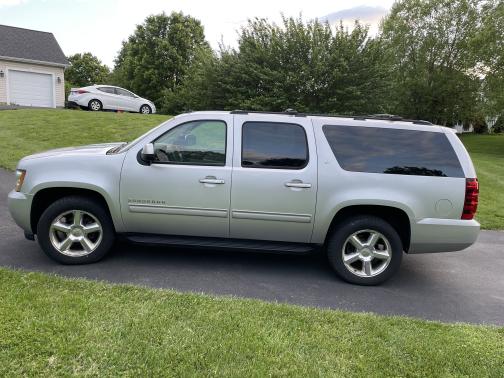 2011 Chevrolet Suburban 1500 LT