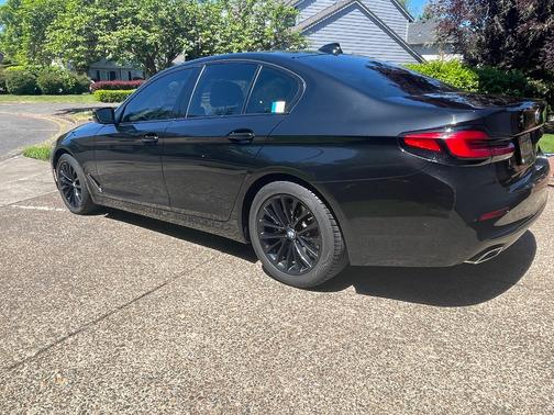 Black 2021 BMW 540 i xDrive