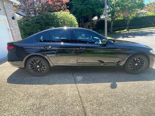 Black 2021 BMW 540 i xDrive