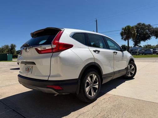 White 2019 Honda CR-V LX