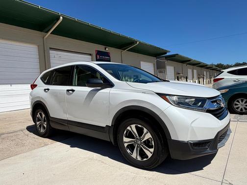 White 2019 Honda CR-V LX