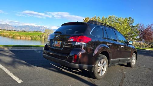 Brown 2013 Subaru Outback 2.5i Limited