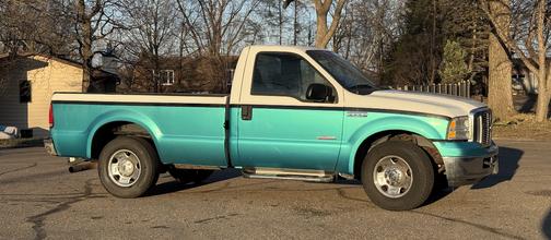 White 2006 Ford F-250 XLT Super Duty