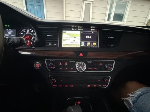 2017 Kia Cadenza Premium