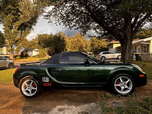 2003 Toyota MR2 Spyder