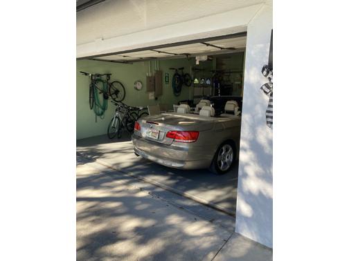 2010 BMW 328 i