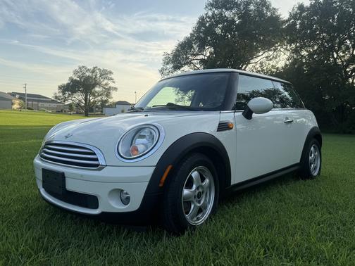 Beige 2010 MINI Cooper Base