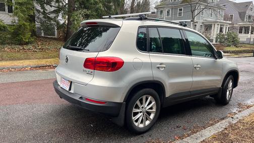 Silver 2015 Volkswagen Tiguan 4MOTION Auto SE
