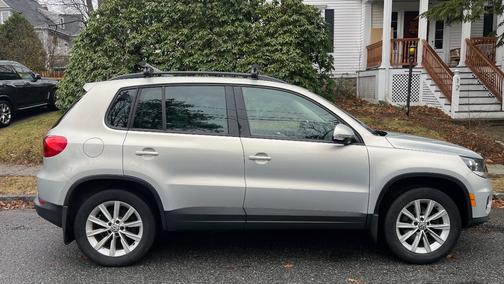 Silver 2015 Volkswagen Tiguan 4MOTION Auto SE
