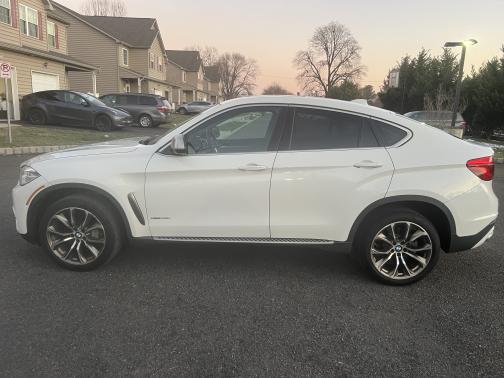2015 BMW X6 xDrive50i