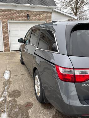 Gray 2013 Honda Odyssey EX-L