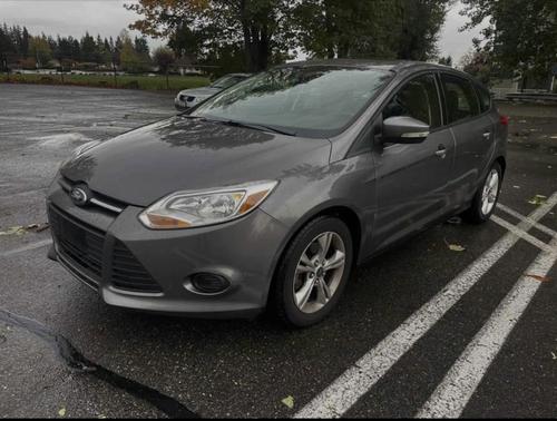 Photo 2 of 7 of 2013 Ford Focus SE