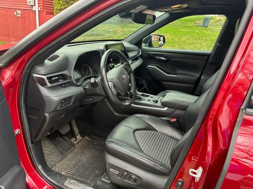 Red 2021 Toyota Highlander XSE