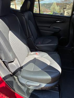 Red 2021 Toyota Highlander XSE