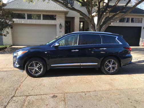 2019 INFINITI QX60 LUXE