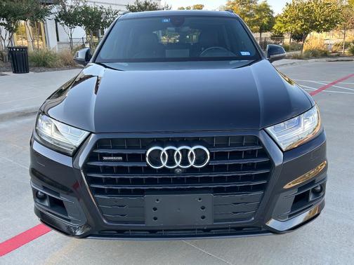 Black 2019 Audi Q7 55 Prestige