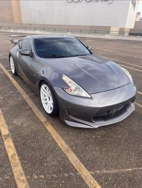 Gray 2016 Nissan 370Z Base
