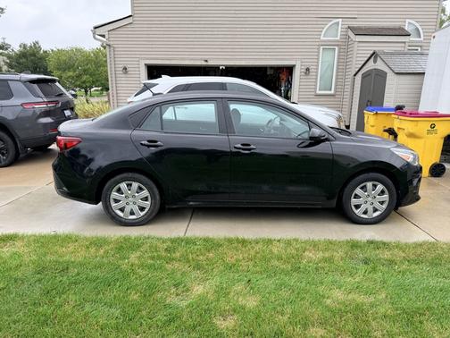 Black 2023 Kia Rio S