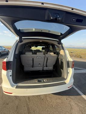 White 2019 Honda Odyssey Elite
